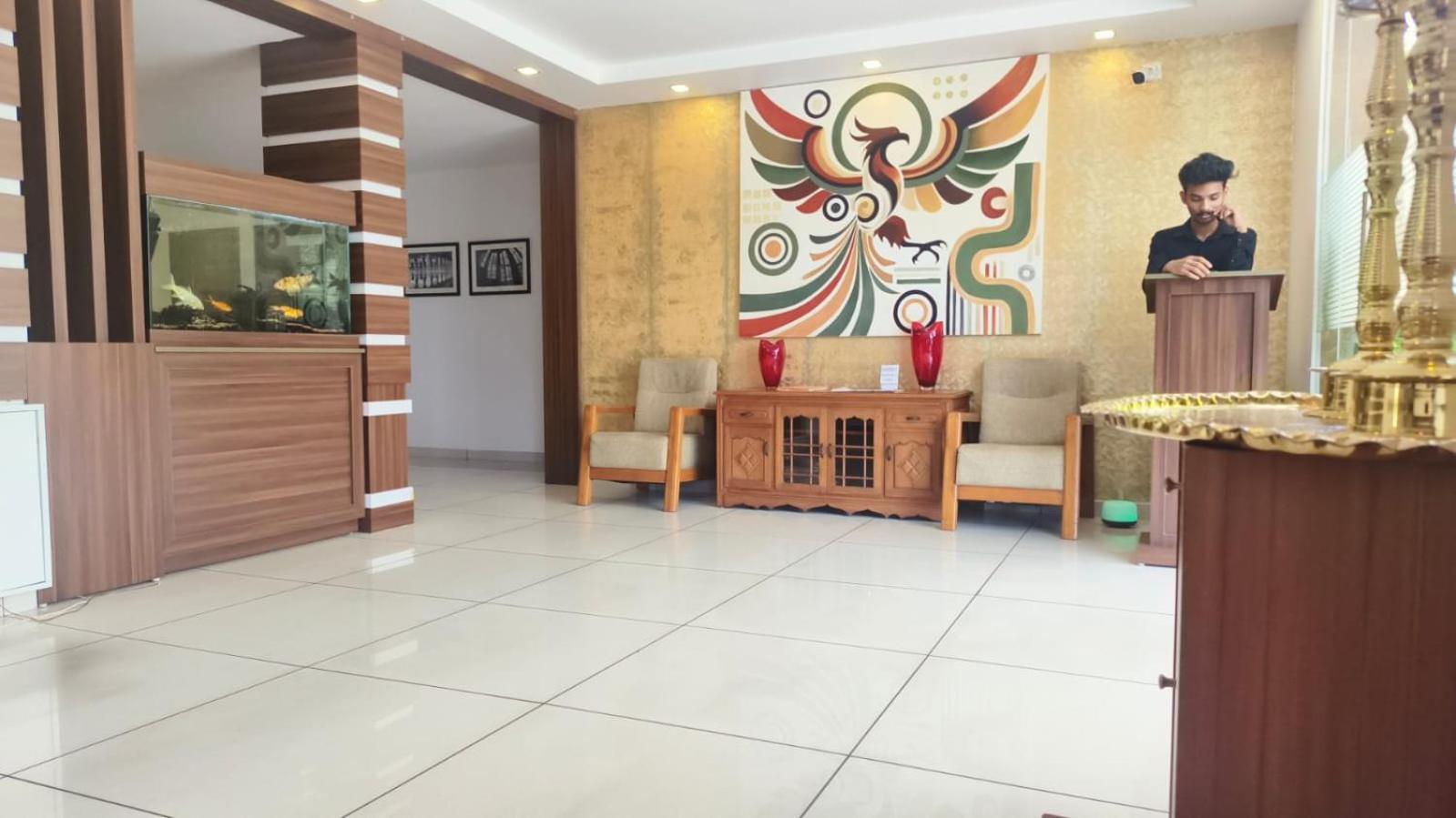 Phoenix Holidays Kochi Exterior foto