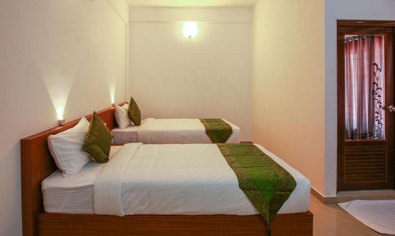 Phoenix Holidays Kochi Exterior foto