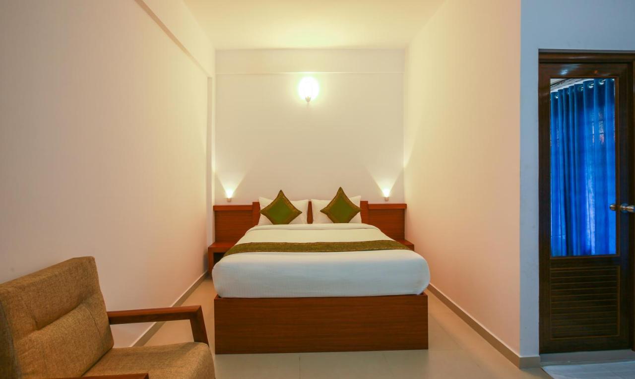 Phoenix Holidays Kochi Exterior foto