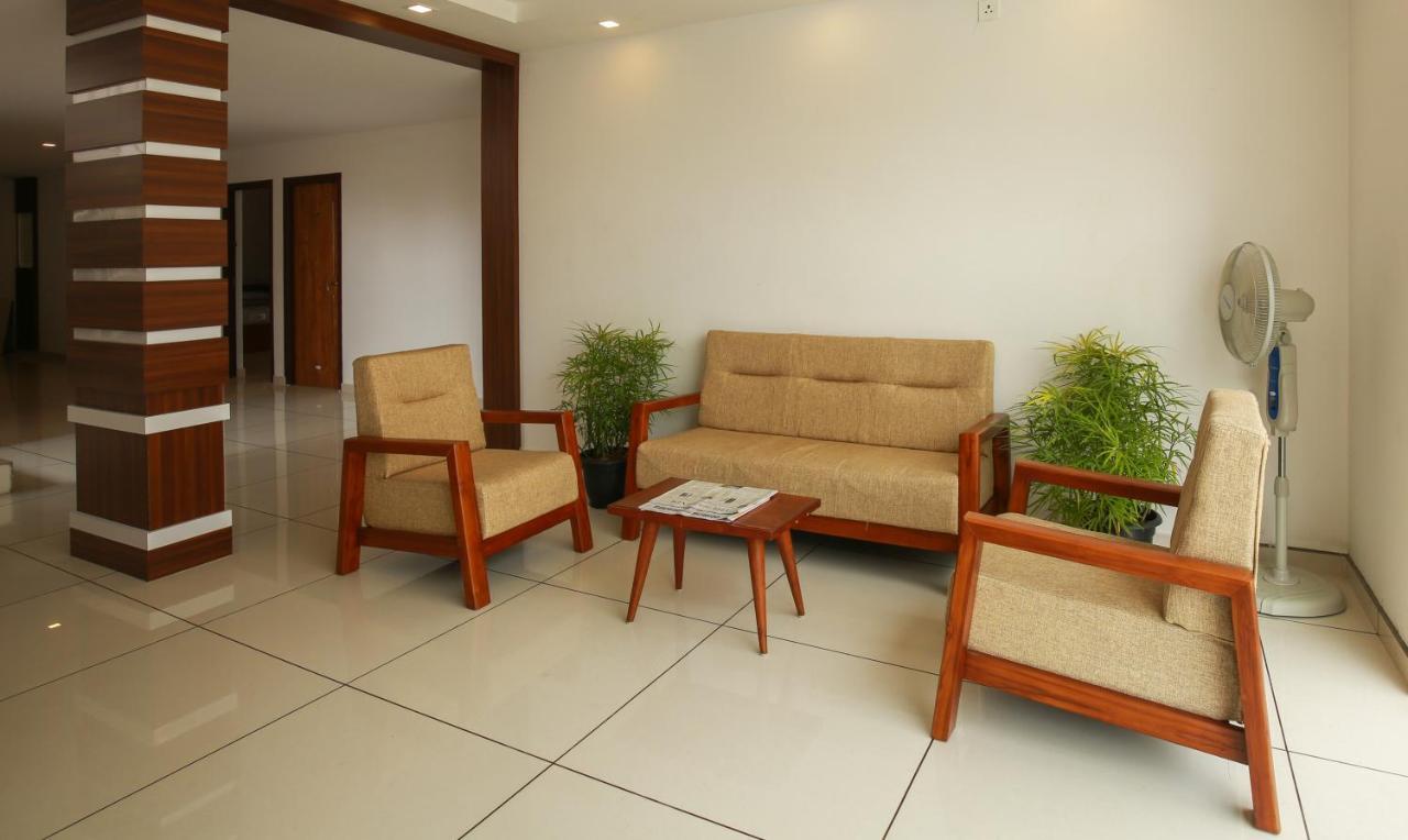 Phoenix Holidays Kochi Exterior foto